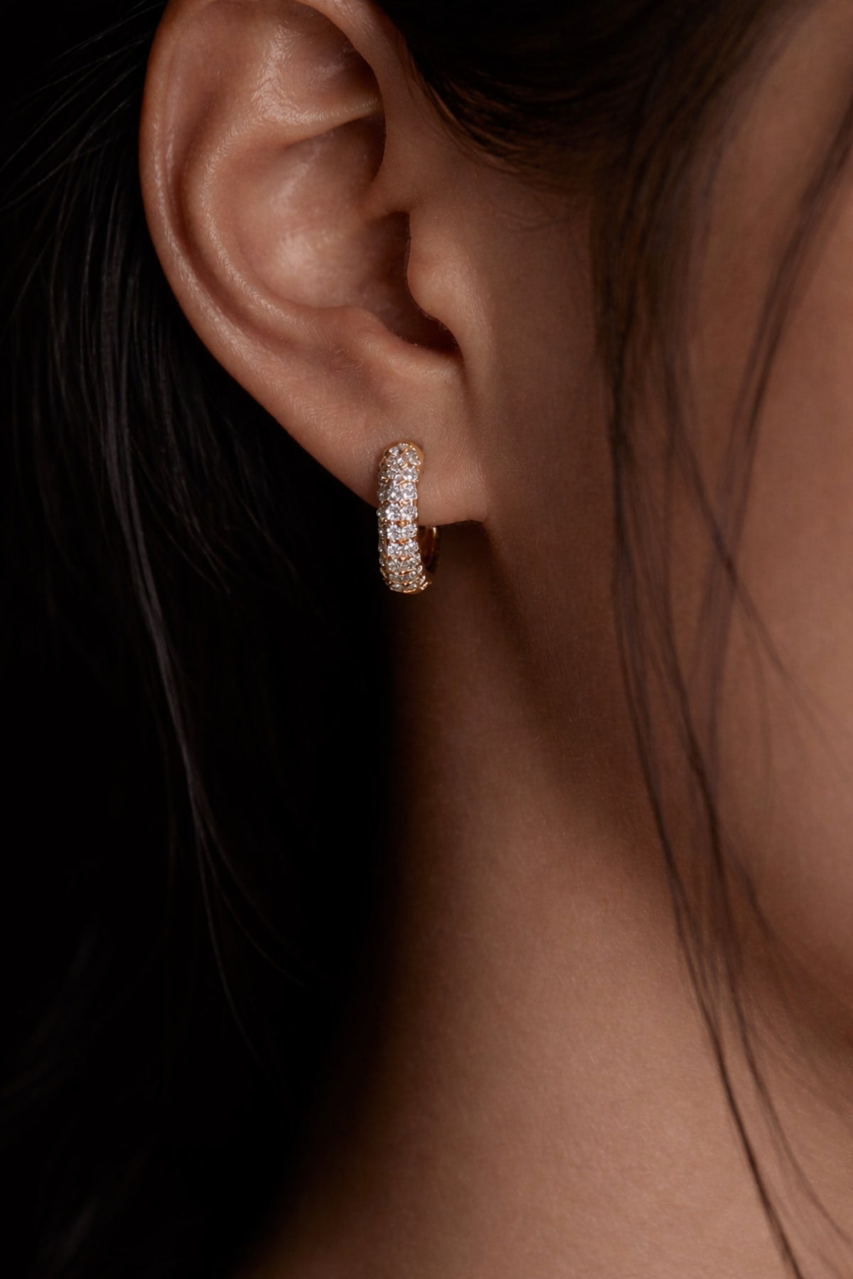 Cornelia Bold Gold Earrings – by CHORÉL