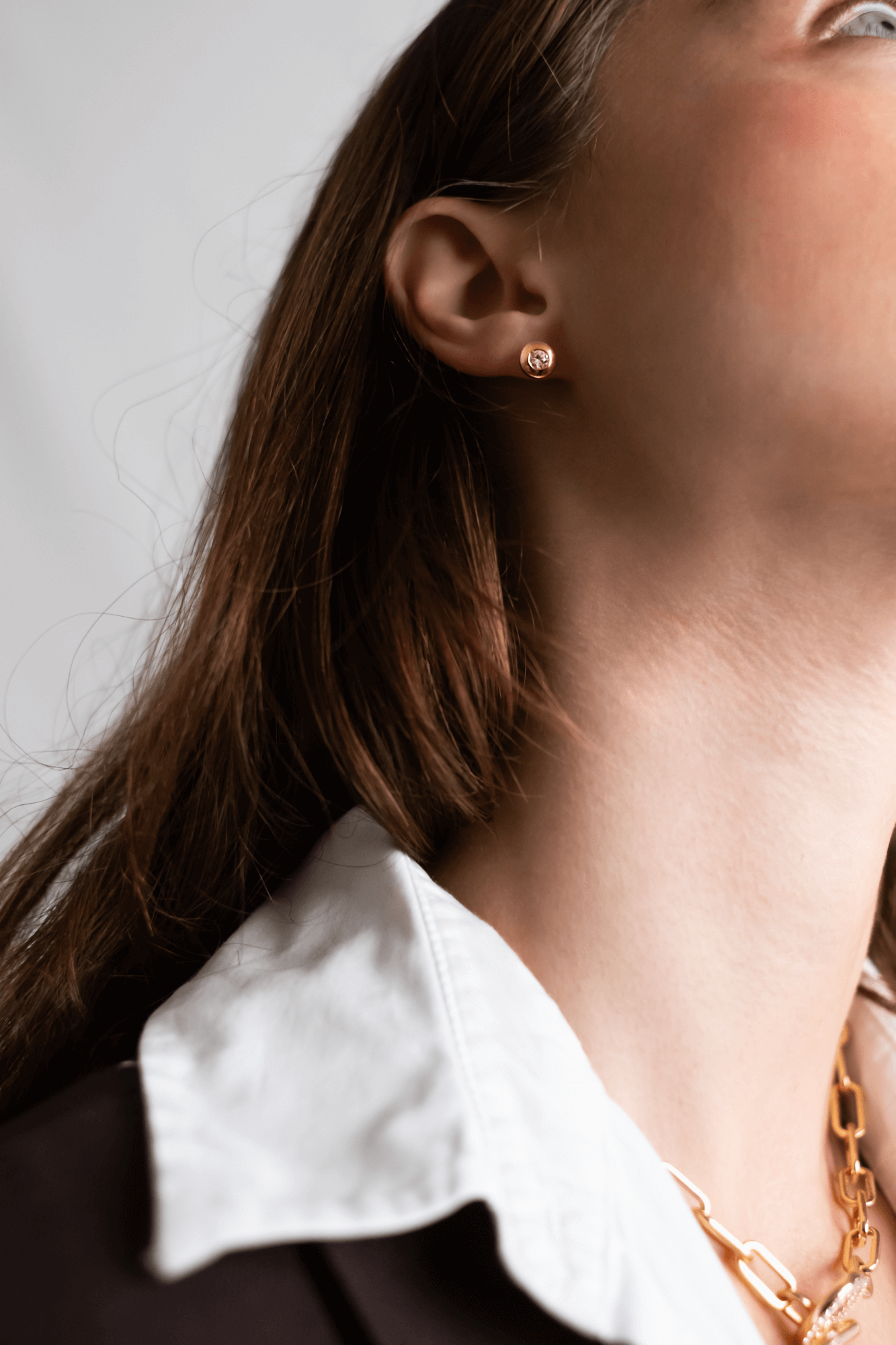 Noa Gold Earrings – by CHORÉL