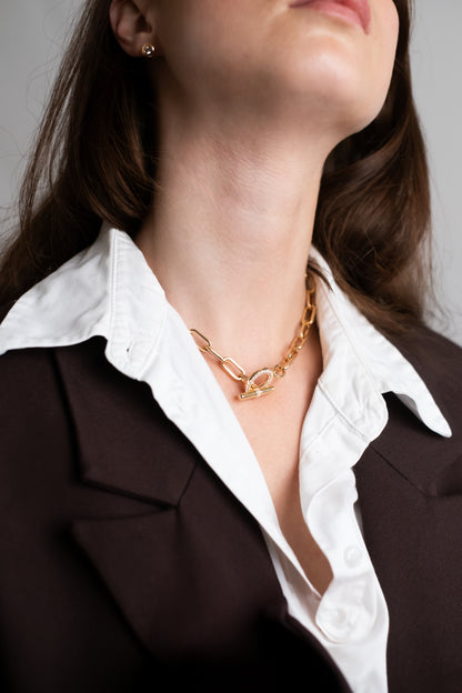 Eloise Necklace – by CHORÉL