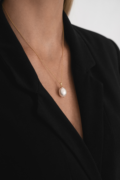 Grace Pearl Necklace – by CHORÉL