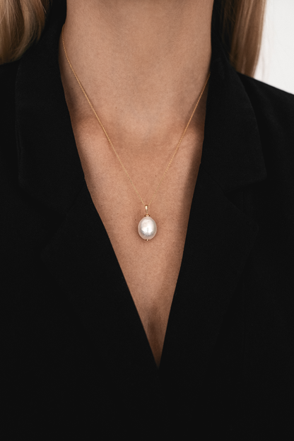 Grace Pearl Necklace – by CHORÉL