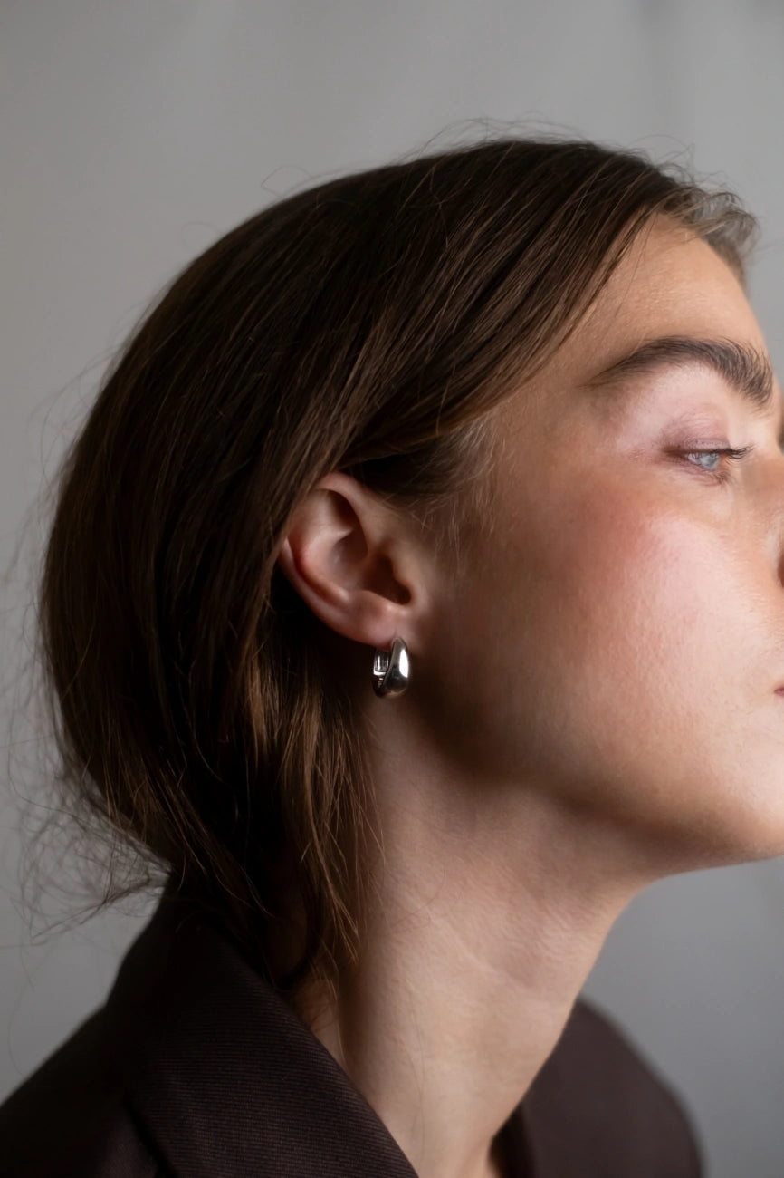 Noelle Bold Silver Earrings – by CHORÉL