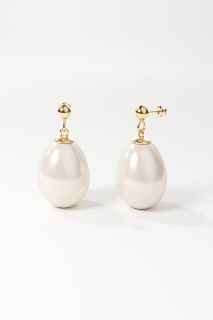 Vera Pearl Earrings – by CHORÉL