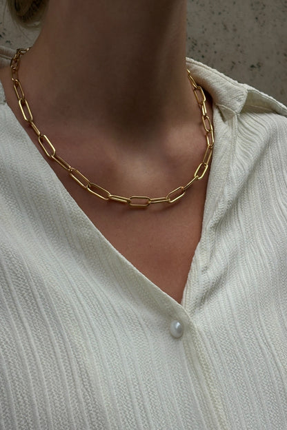 Bold Paperclip Chain – by CHORÉL